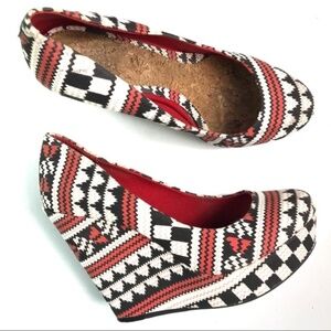 GIANNI BINI Native Print Wedge Shoes Size 8.5